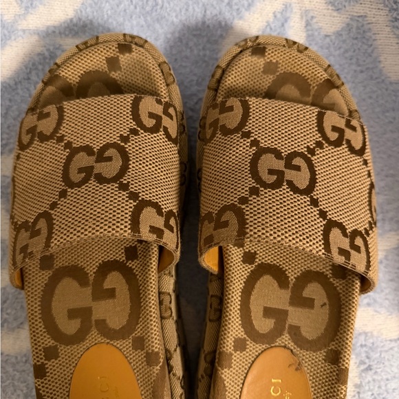 Gucci Angelina Logo Jumbo GG Platform Slides - Picture 5 of 5